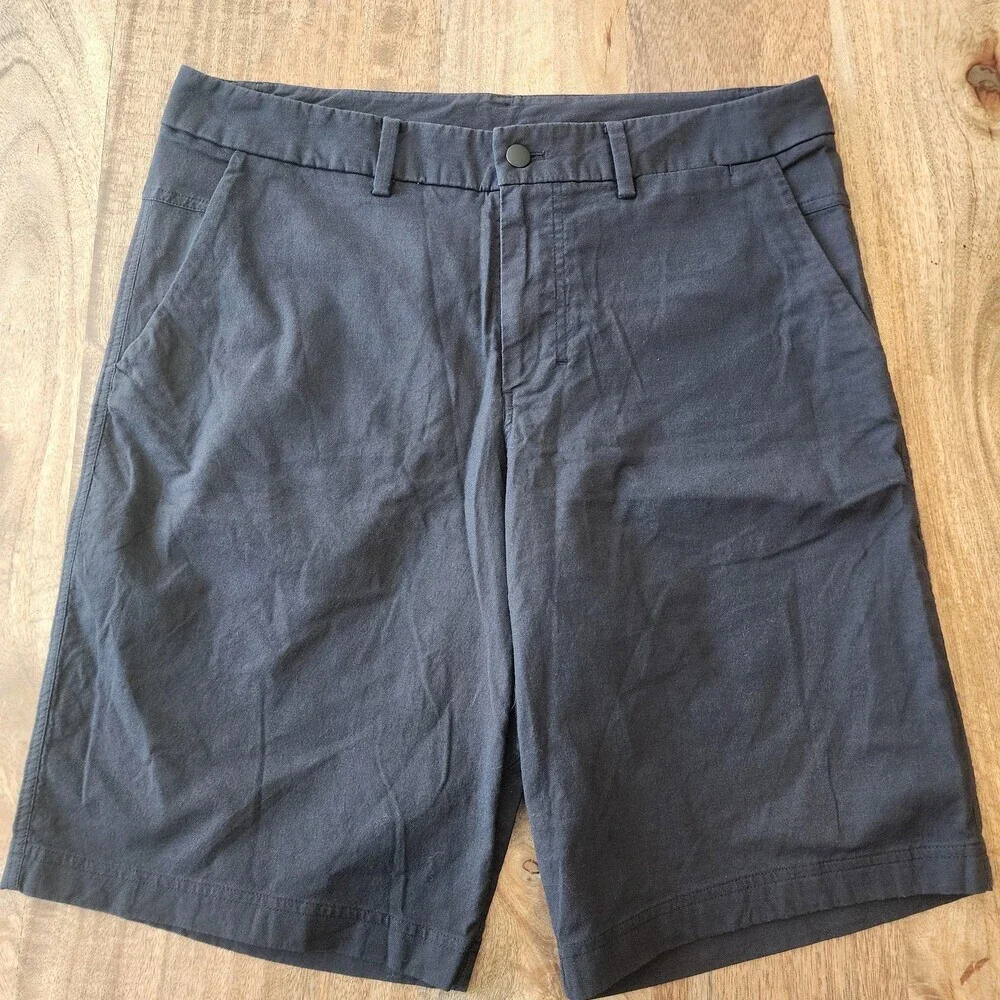 Lululemon Shorts Mens 36 Black Chino 11 Inch Inseam Casual Golf Athletic